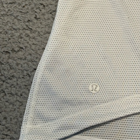Lululemon Race Tank crop size 8 Color White - Picture 5 of 8
